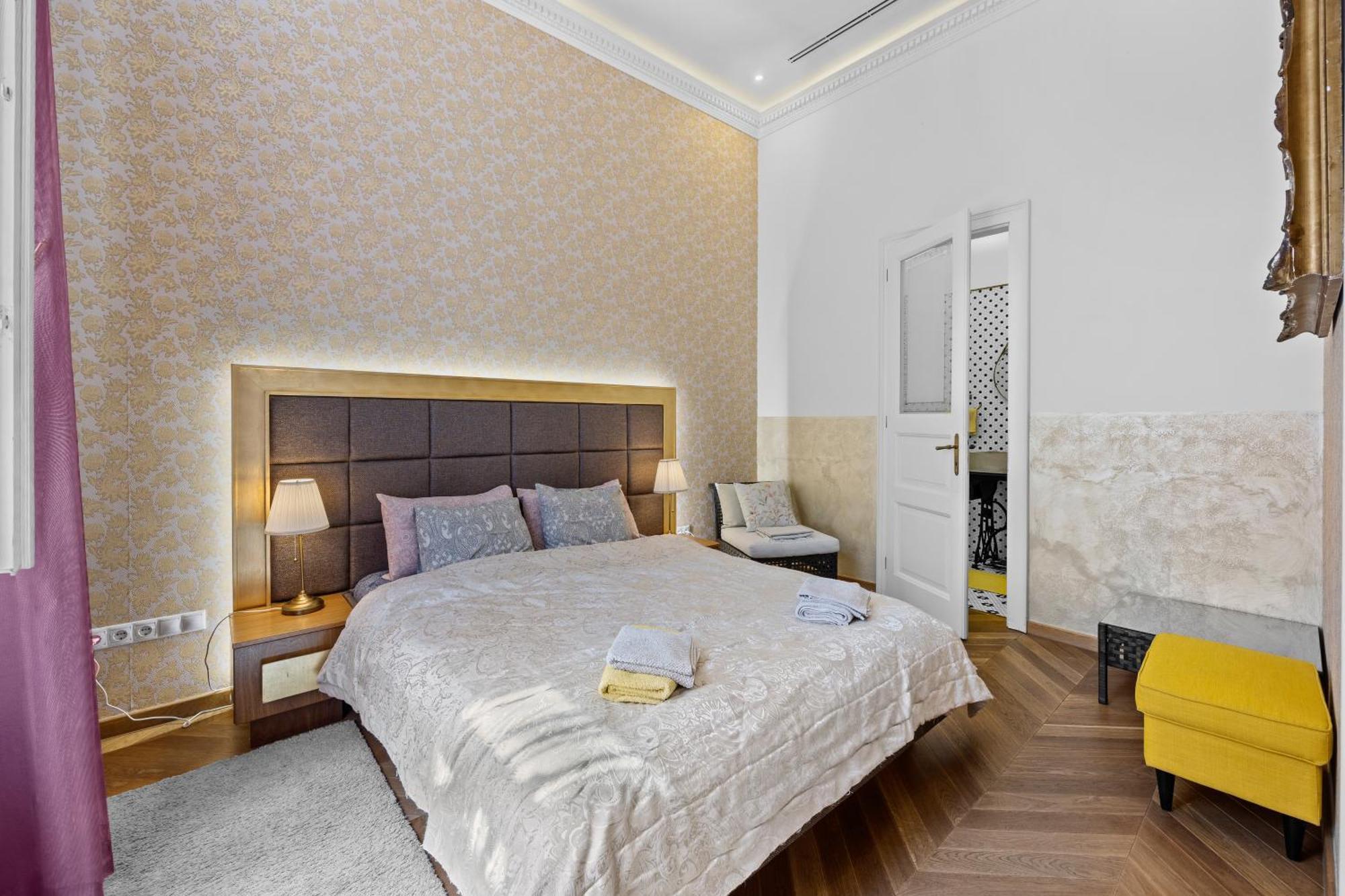 Count Zrinyi Basilica Luxurious Residence Budapeste Exterior foto