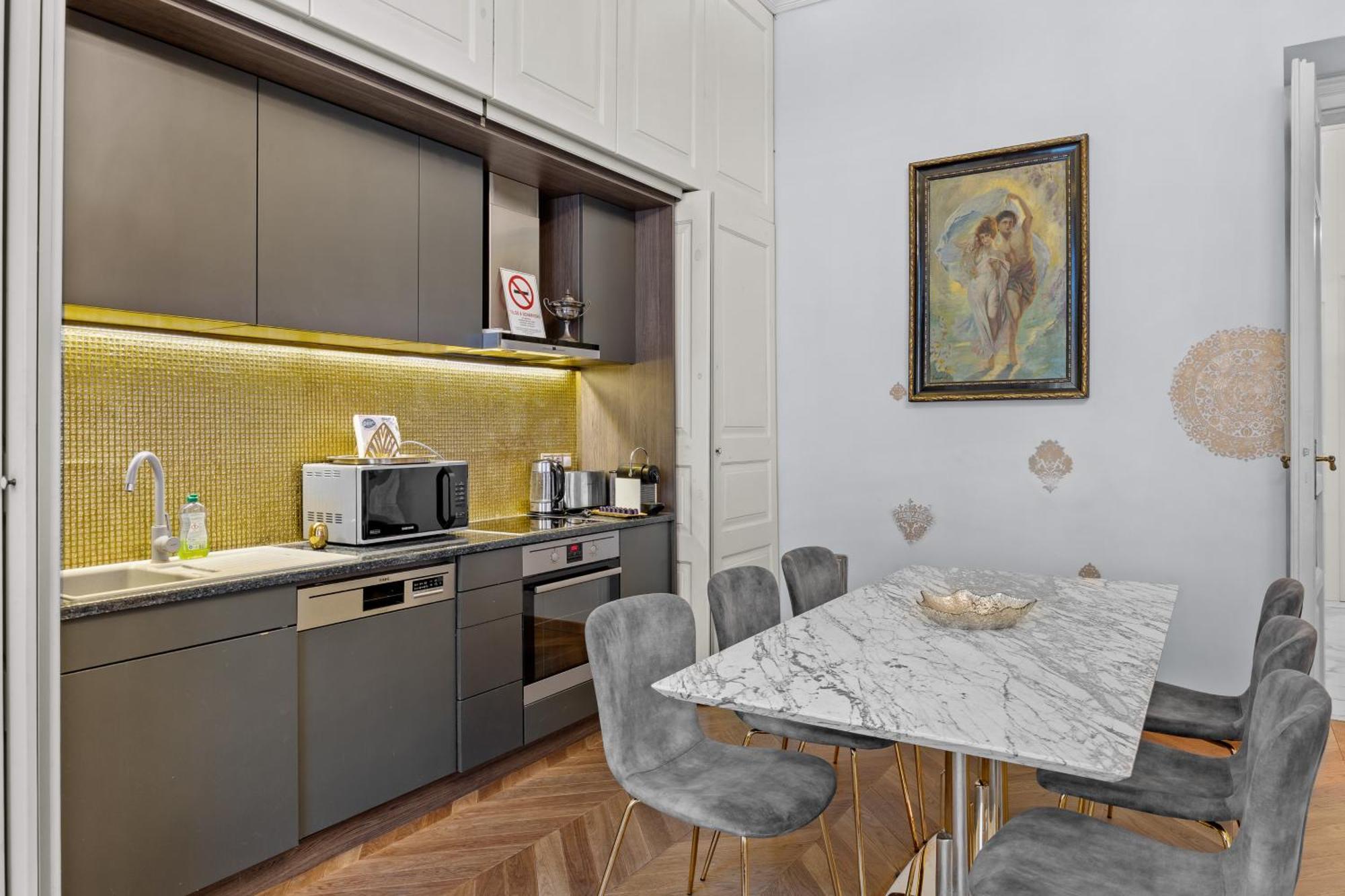 Count Zrinyi Basilica Luxurious Residence Budapeste Exterior foto